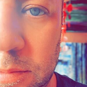 Meet your Posher, Joshua